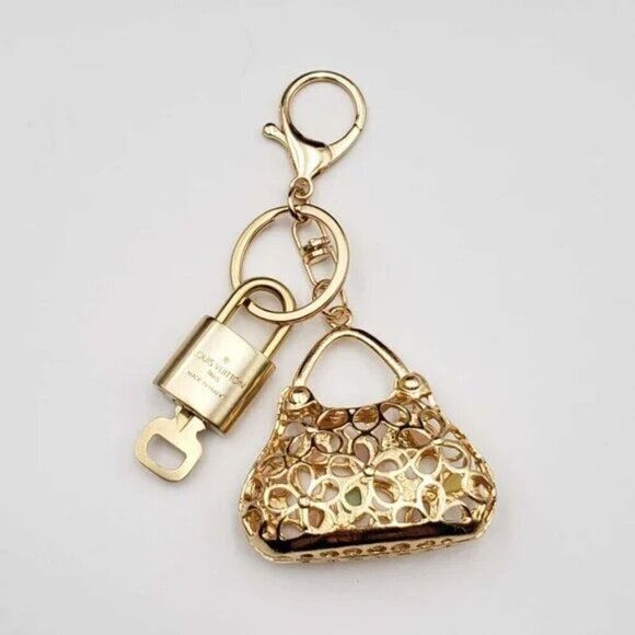 100% Auth Louis Vuitton Lock & Key with unbranded Bagcharm, Keycharm, Keychain - Picture 3 of 7